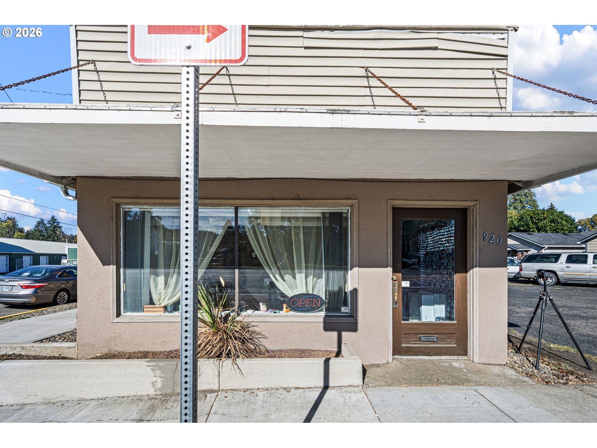 924 MAIN ST