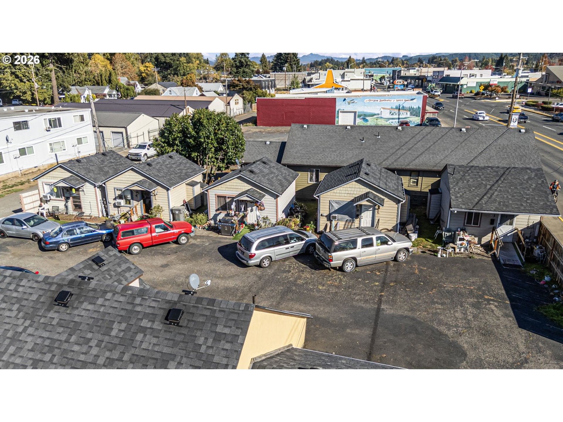 924 MAIN ST