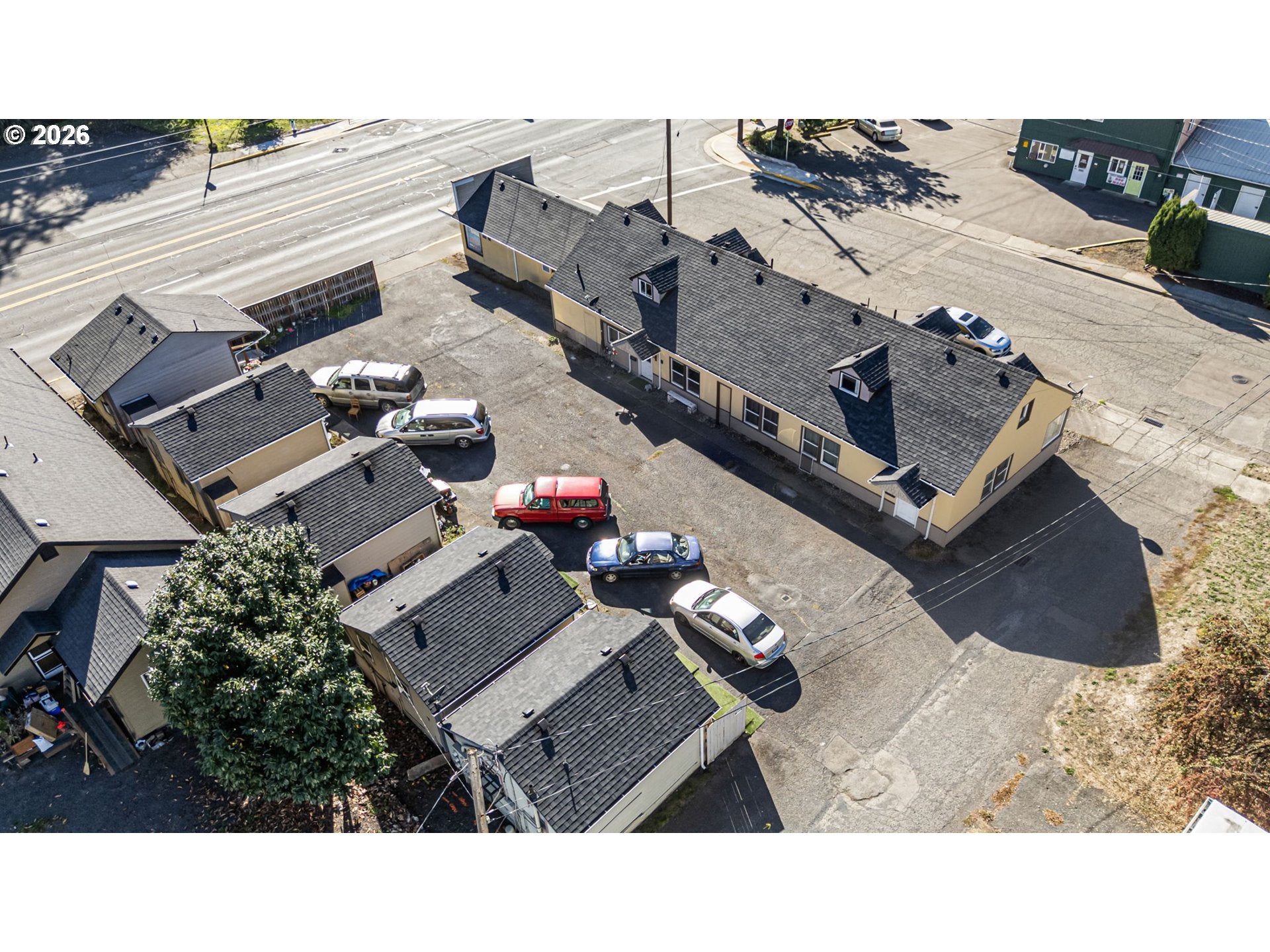 924 MAIN ST