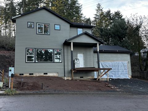 A home in Cottage Grove