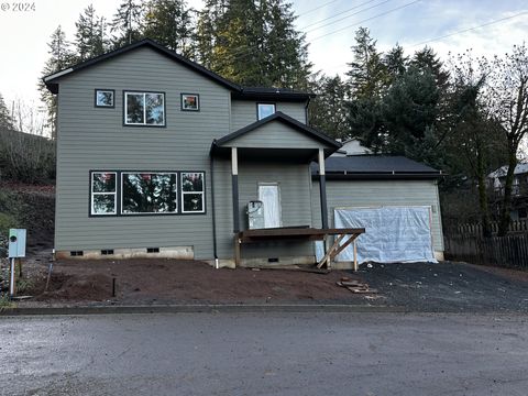 A home in Cottage Grove