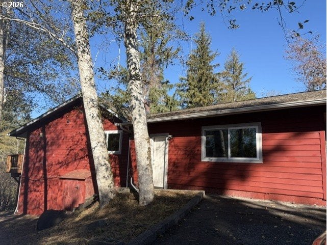 90757 LAZY CREEK RD
