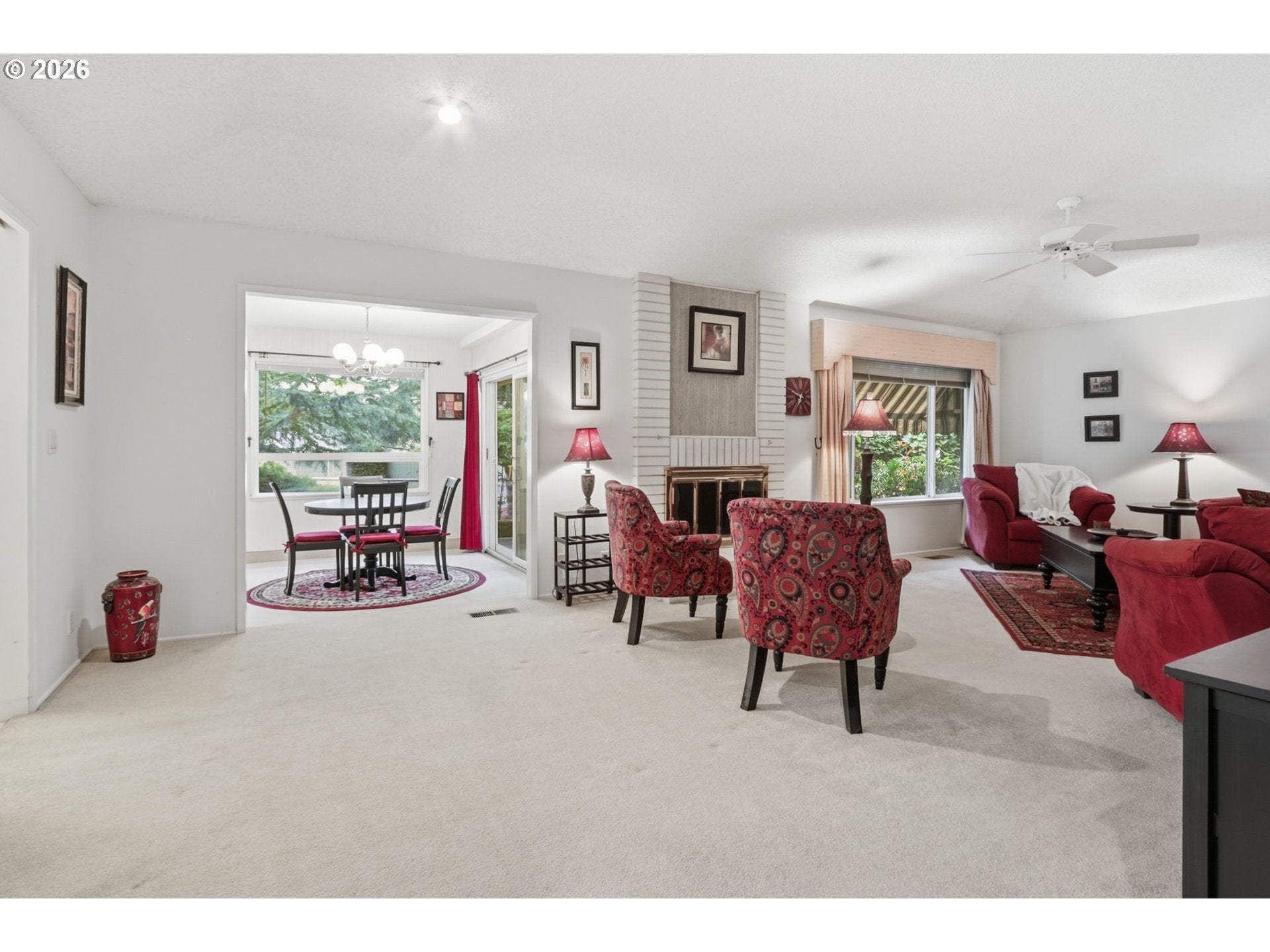 1853 WOODSTOCK CIR NW