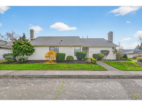 2332 NE 158TH AVE Portland OR 97230