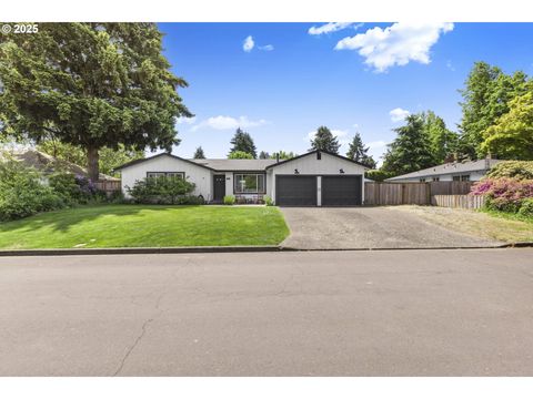 374 CARTHAGE AVE Eugene OR 97404