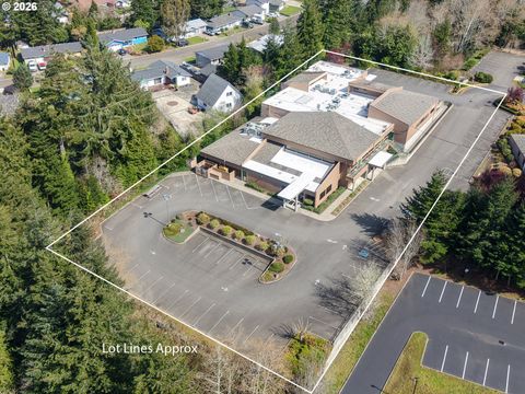 2699 N 17TH ST Coos Bay OR 97420