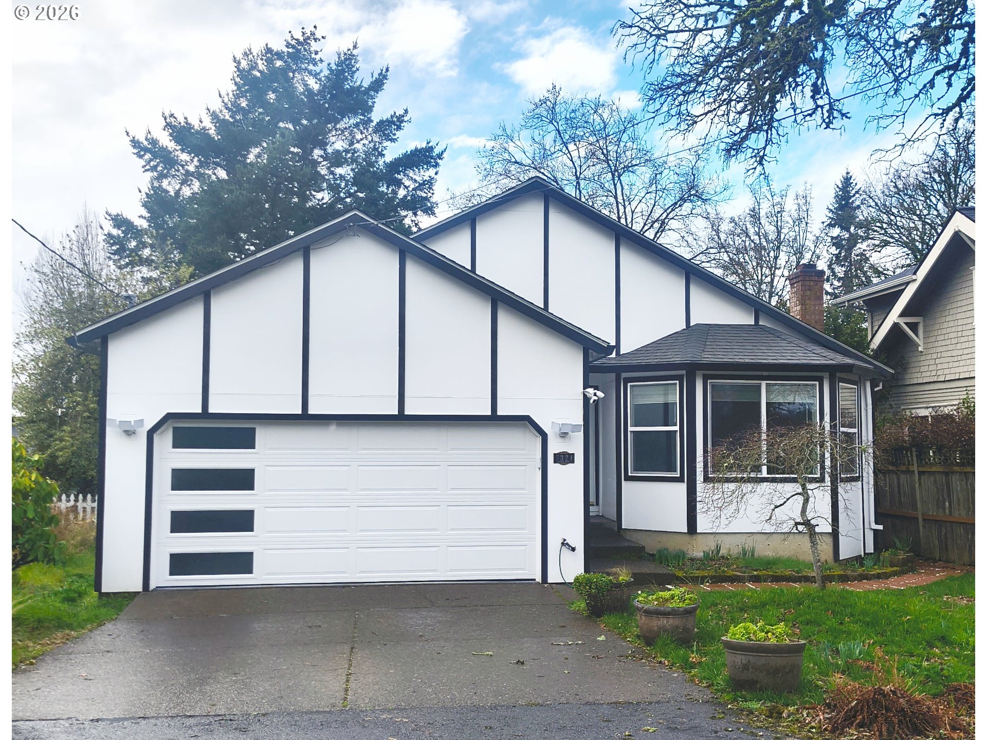 Photo 1 of 48 — 7321 SW 52ND AVE, Portland, OR 97219