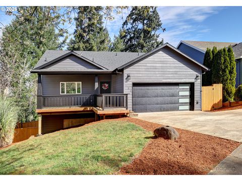 721 SE FOREST GLEN RD Estacada OR 97023