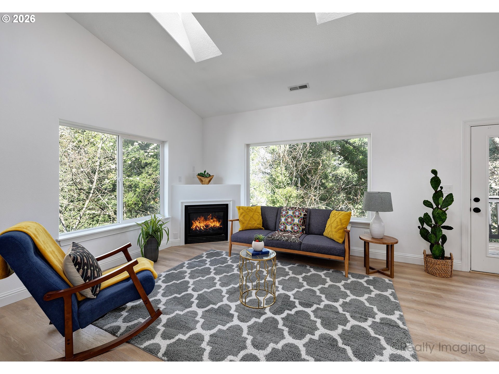 721 SE FOREST GLEN RD