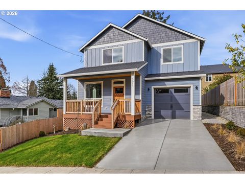 3911 SE INSLEY ST Portland OR 97202