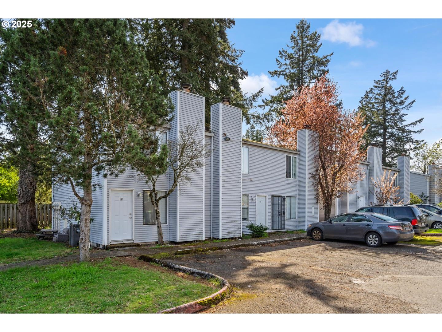 15 NE 127TH AVE