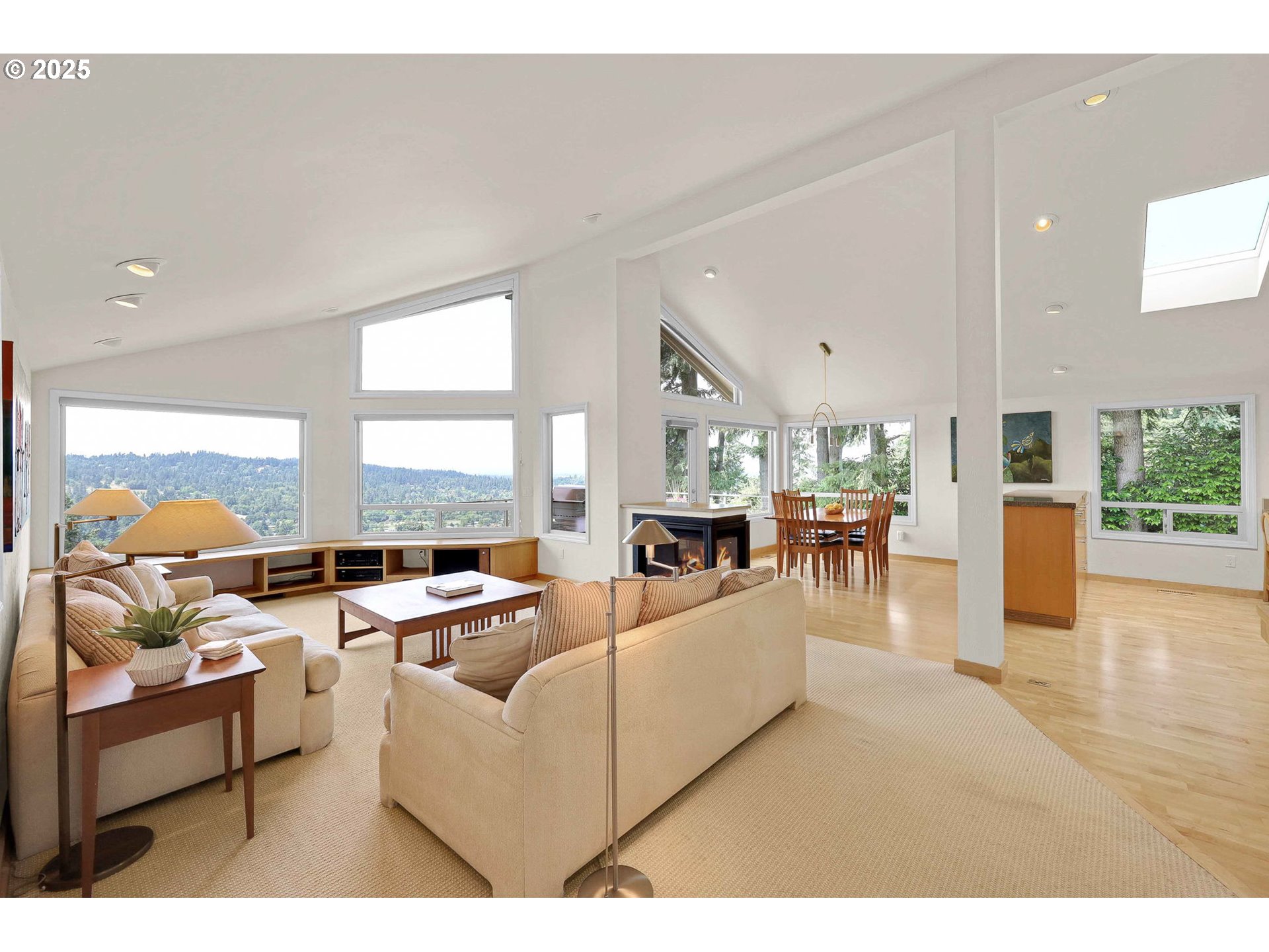 3980 N SHASTA LOOP