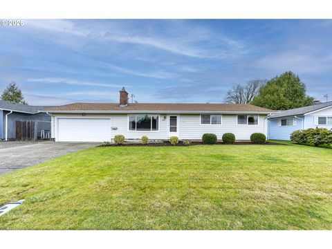 1833 N DANEBO AVE Eugene OR 97402