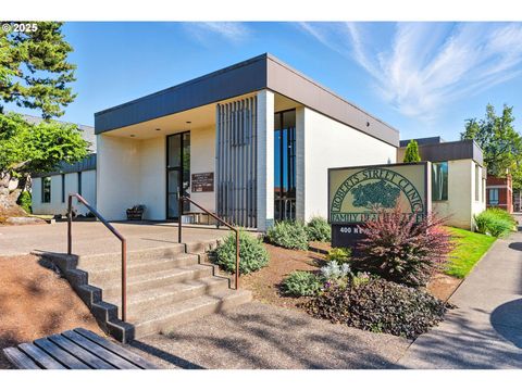 400 NE Roberts AVE Gresham OR 97030