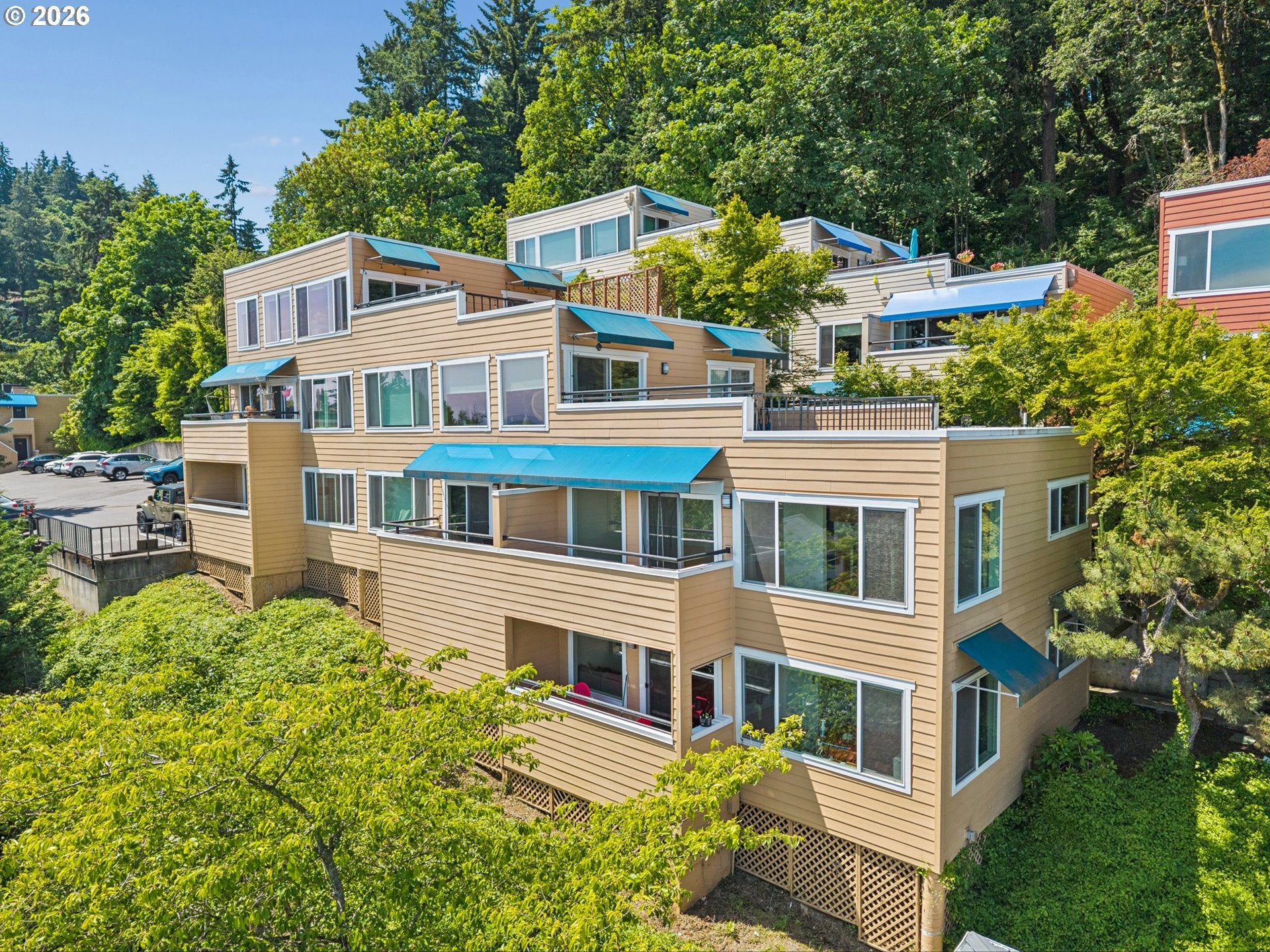 3701 SW CONDOR AVE V2