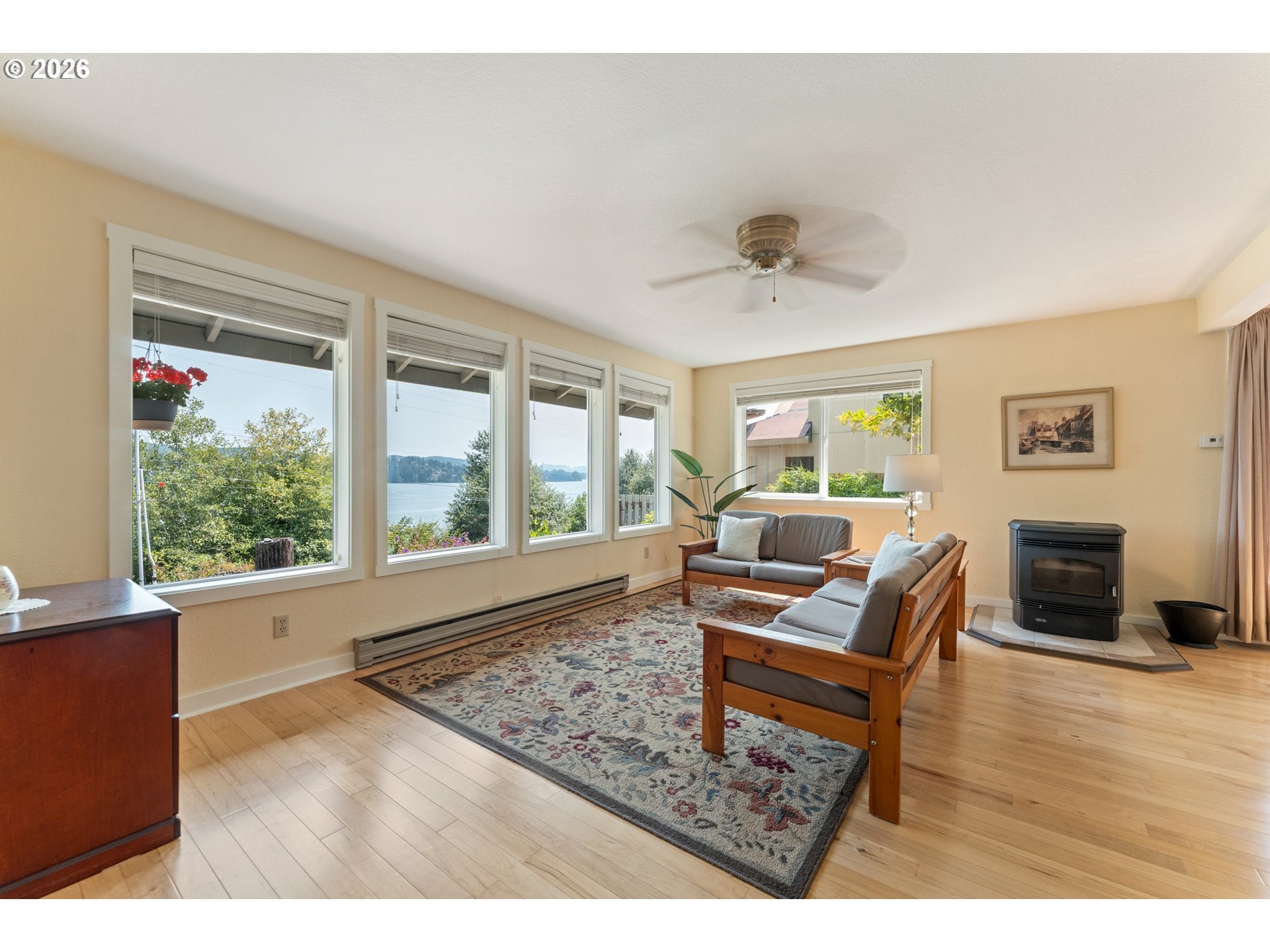 1389 BAYVIEW AVE