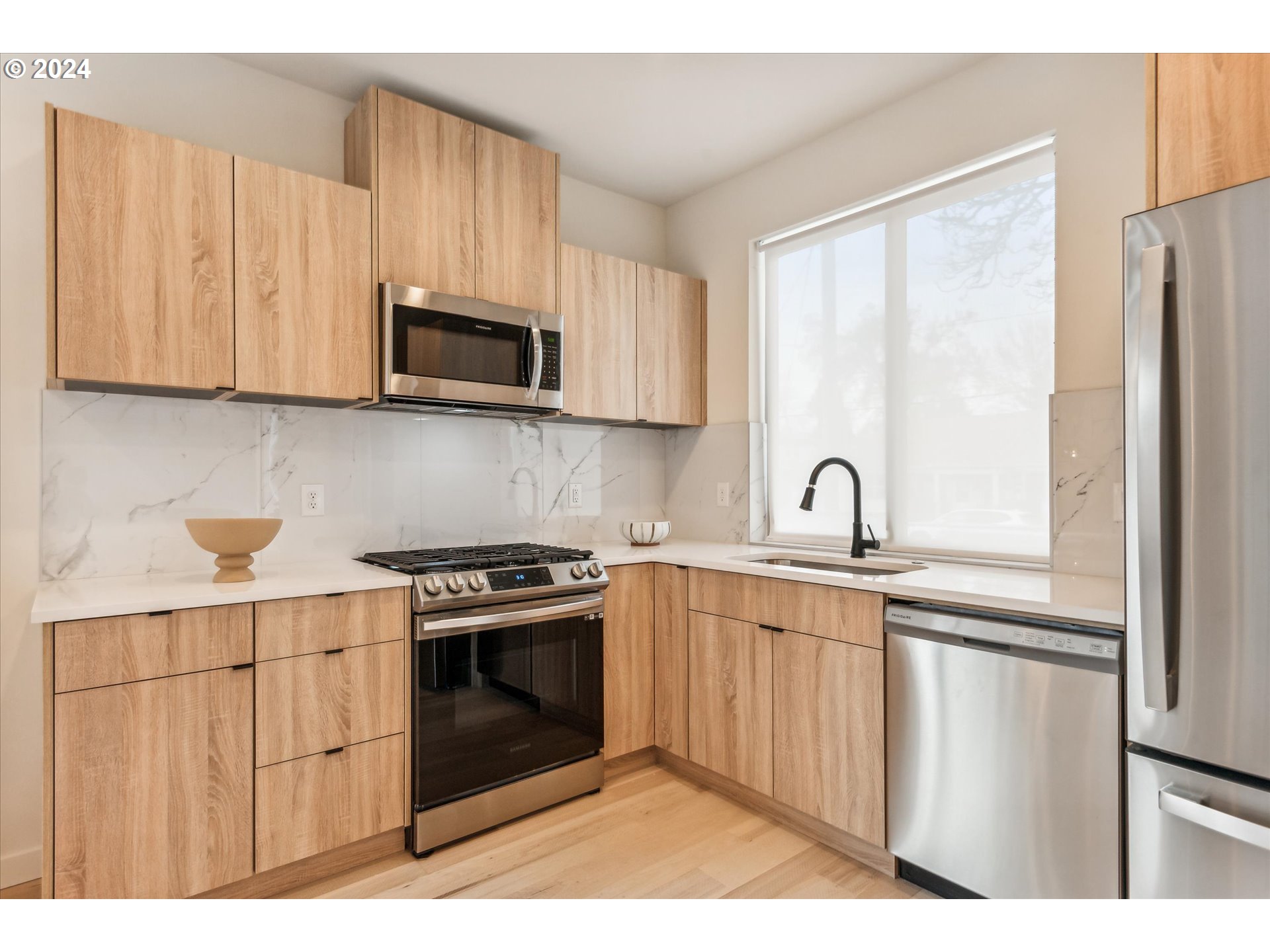 5078 SE WOODSTOCK BLVD