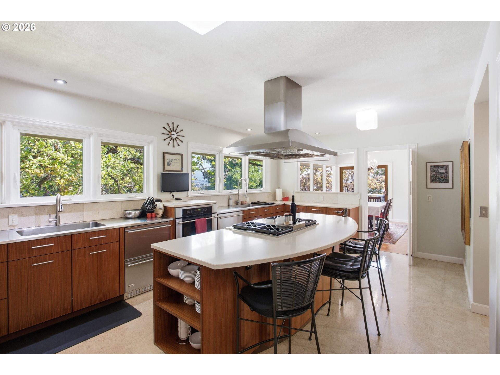 60 W 22ND AVE