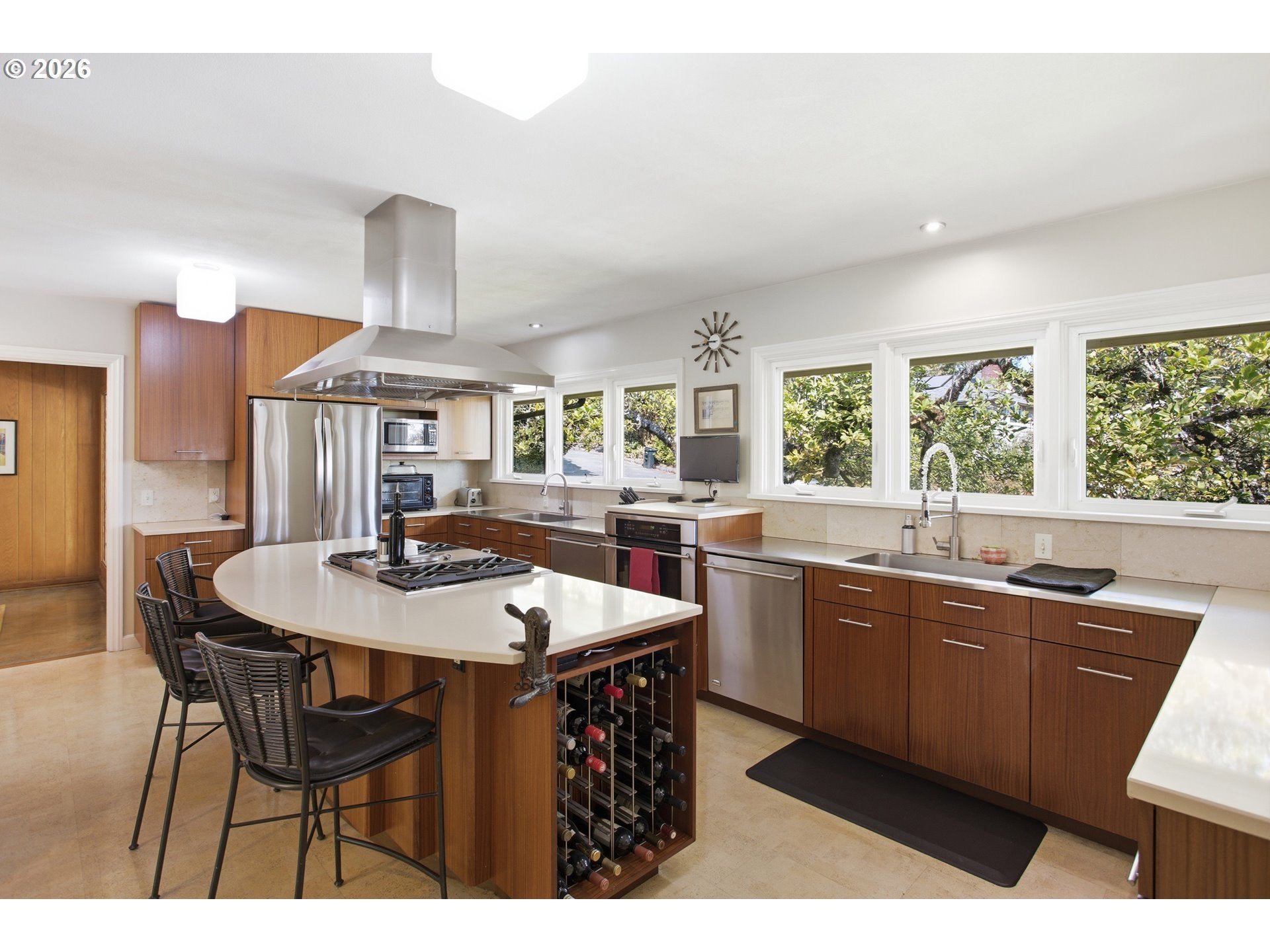 60 W 22ND AVE