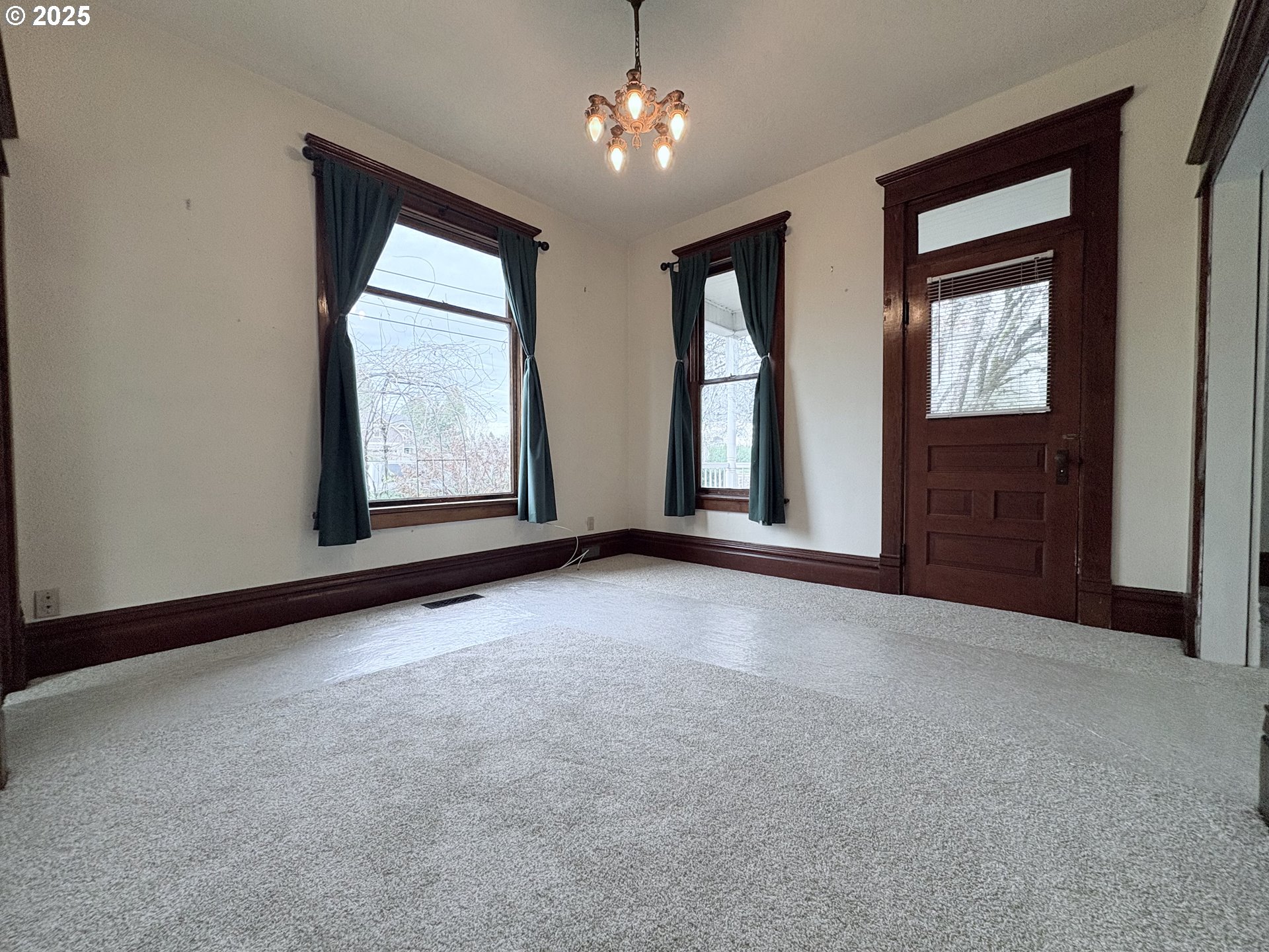 Stayton, Oregon 97383, United States, 4 Bedrooms Bedrooms, ,2 BathroomsBathrooms,Residential,Active,255211