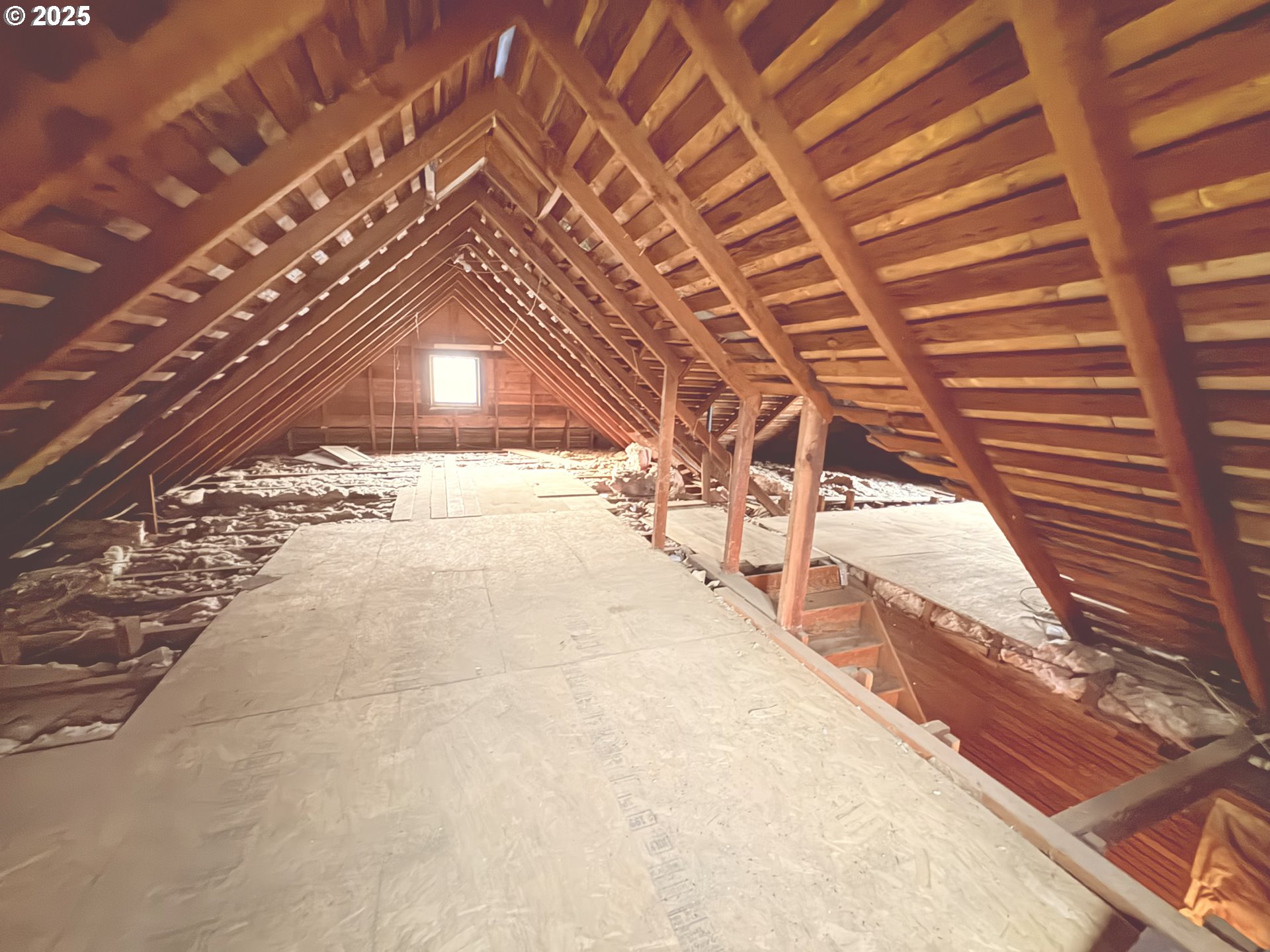 Stayton, Oregon 97383, United States, 4 Bedrooms Bedrooms, ,2 BathroomsBathrooms,Residential,Active,255211