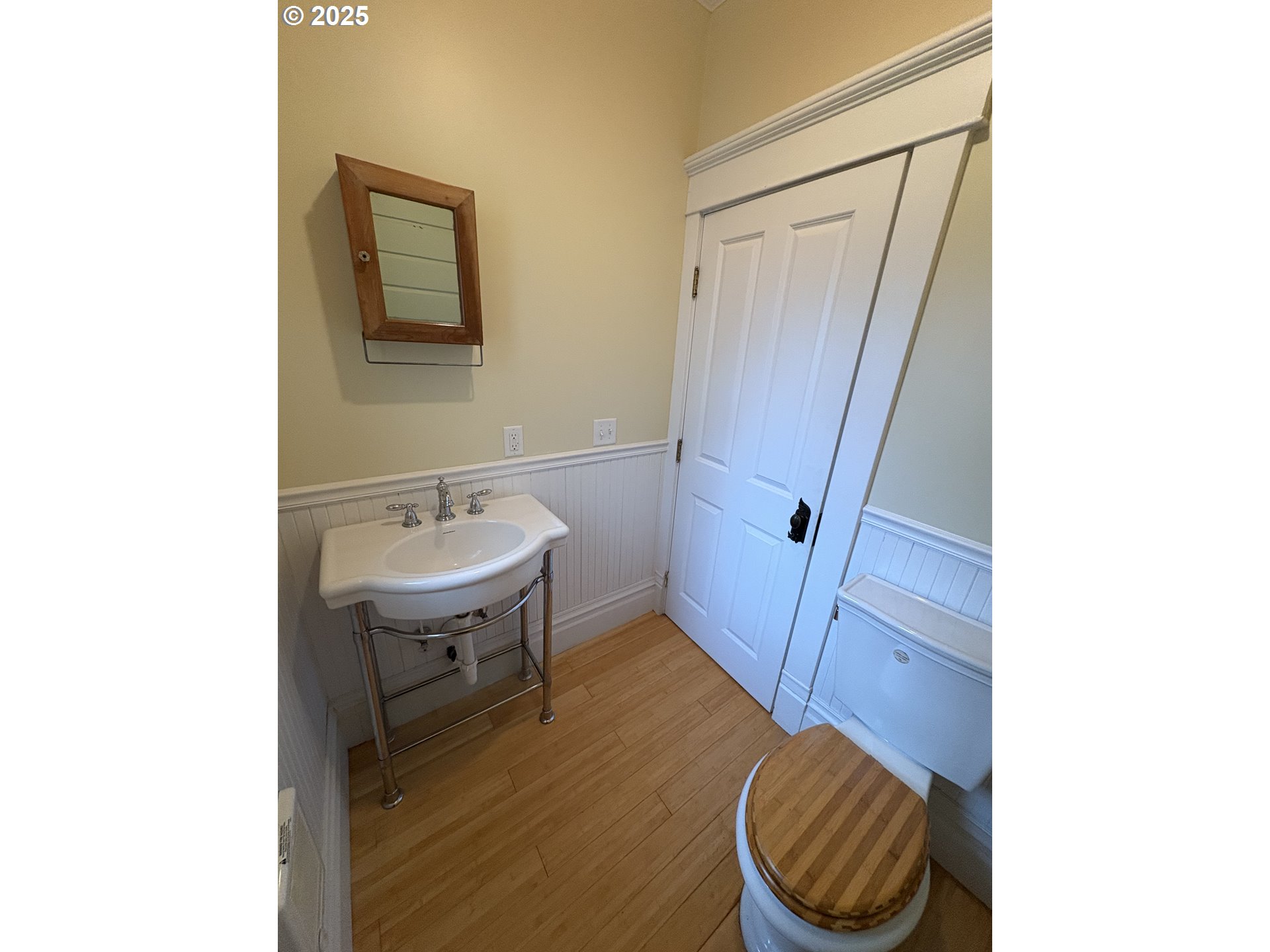 Stayton, Oregon 97383, United States, 4 Bedrooms Bedrooms, ,2 BathroomsBathrooms,Residential,Active,255211