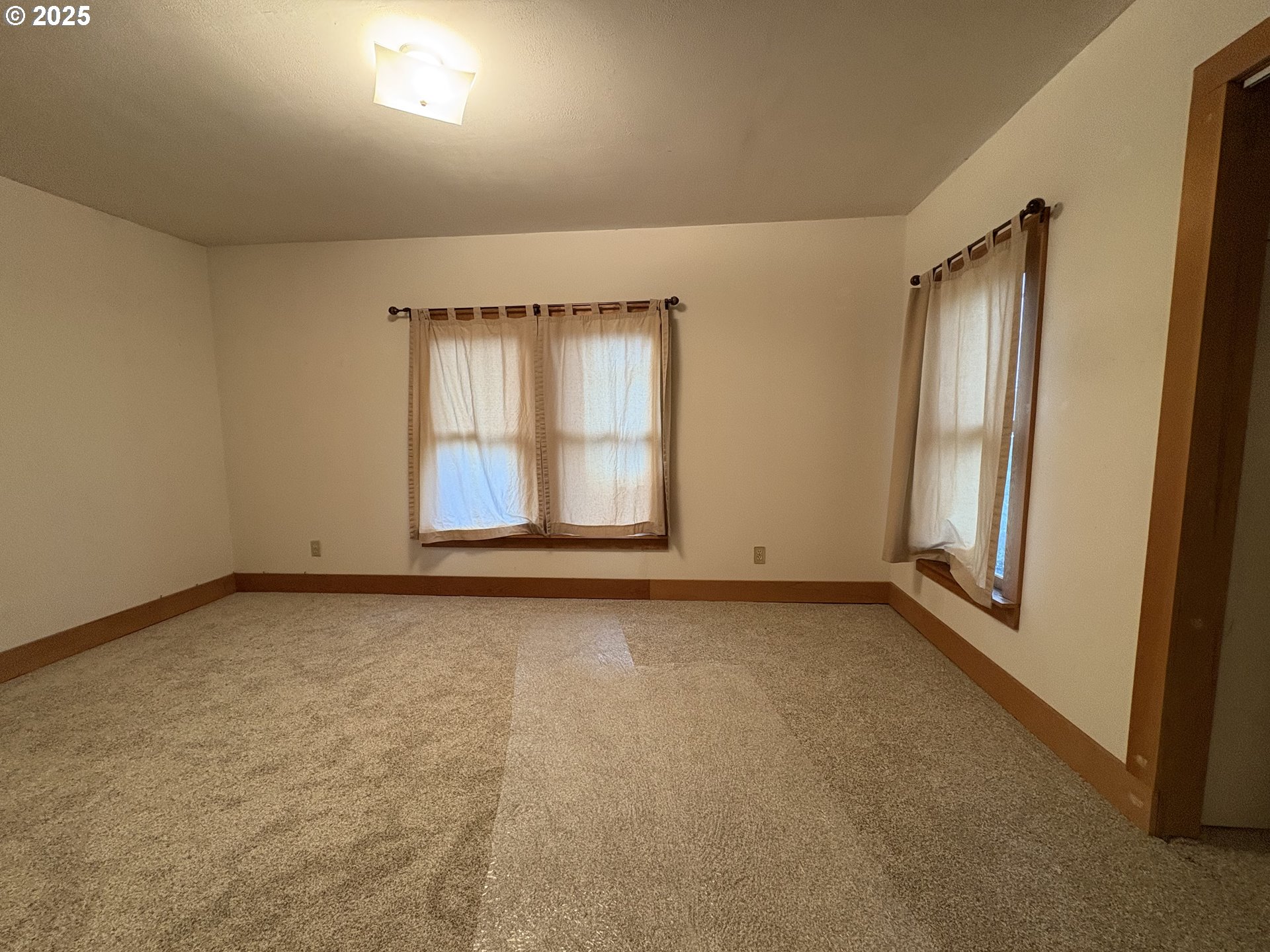 Stayton, Oregon 97383, United States, 4 Bedrooms Bedrooms, ,2 BathroomsBathrooms,Residential,Active,255211