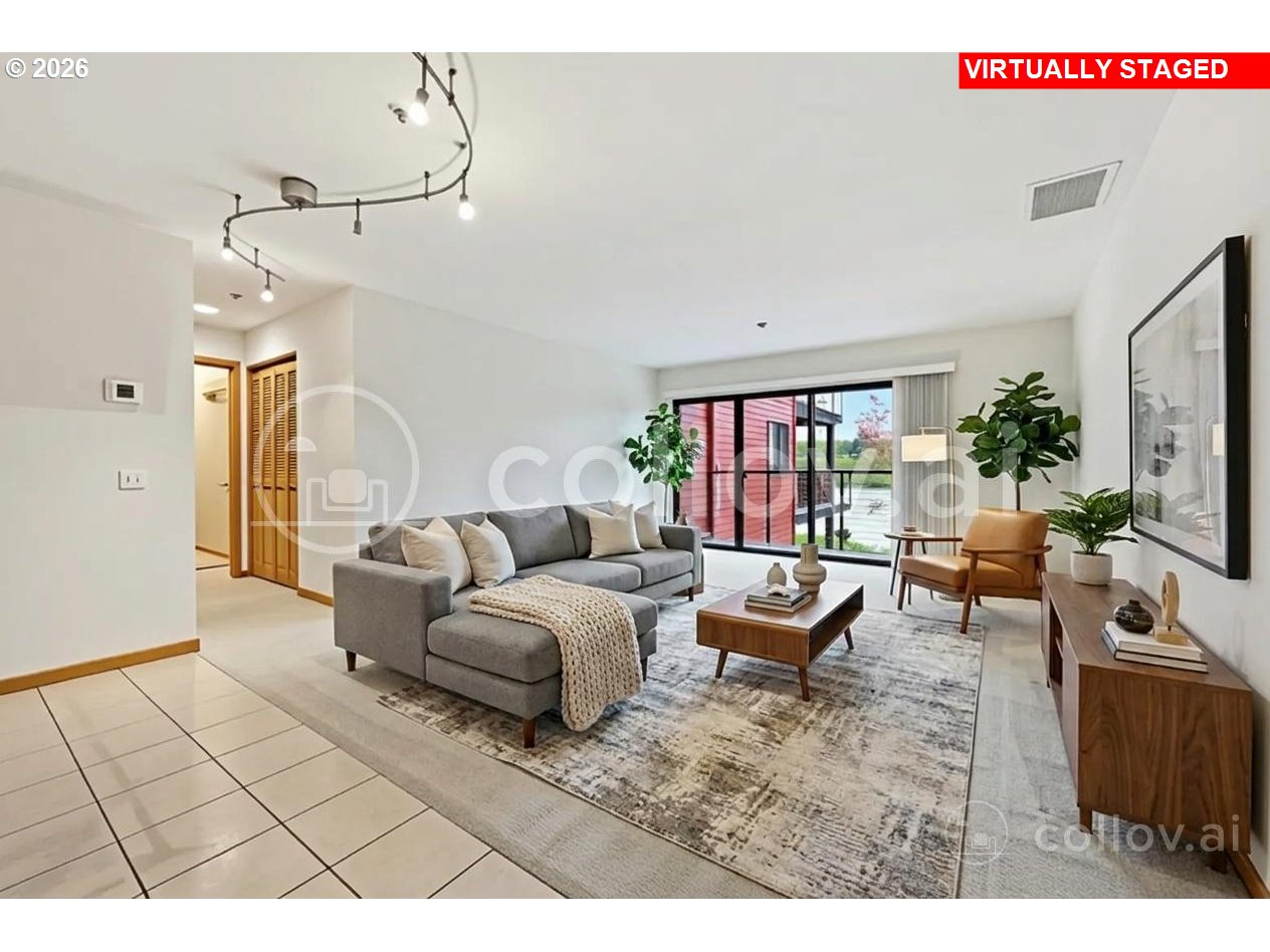 910 NW NAITO PKWY NW I-12