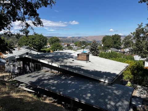 A home in The Dalles