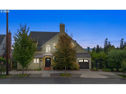 2677 NW WESTOVER RD Portland OR 97210