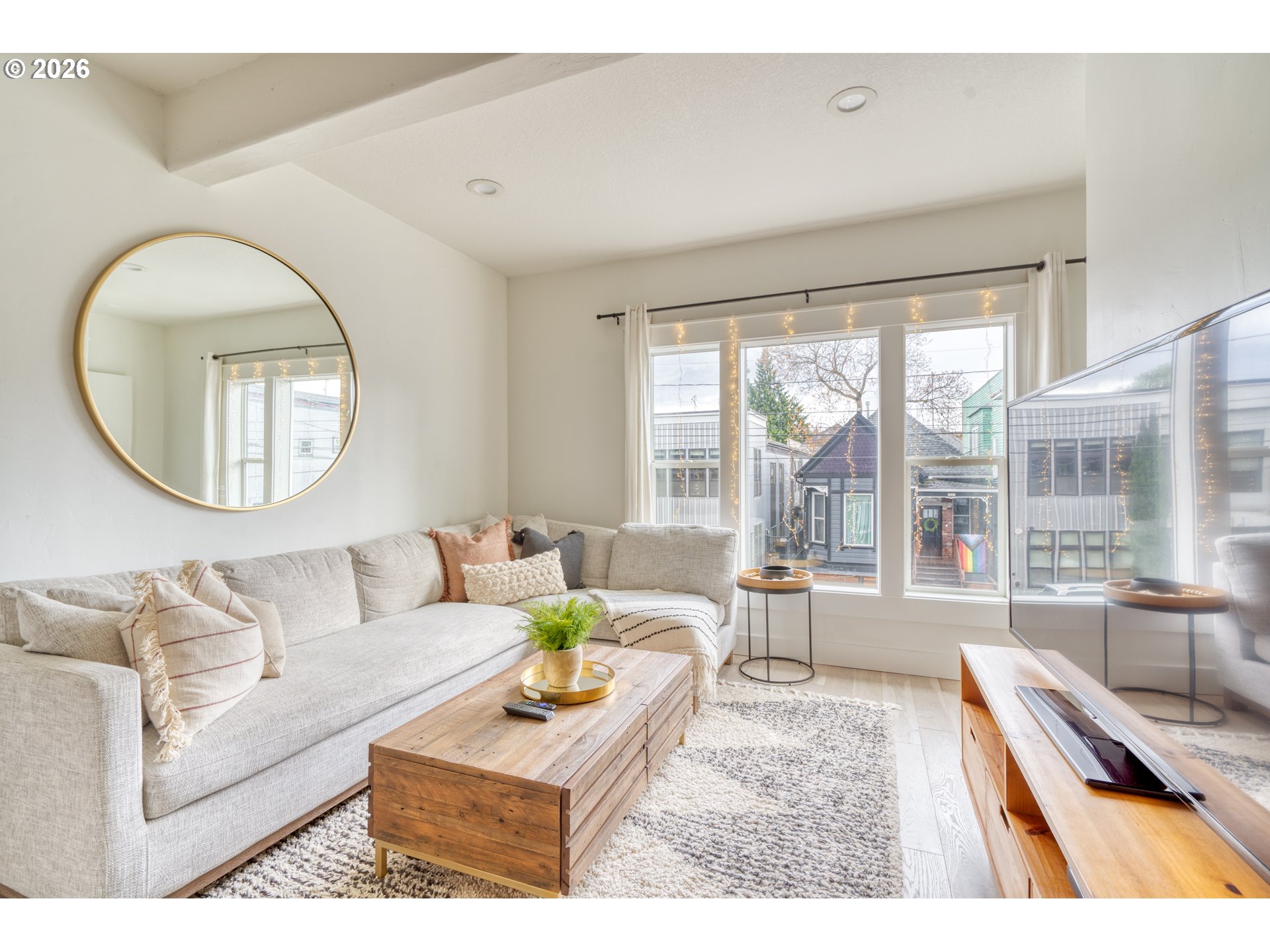 2008/2010 SE 11TH AVE