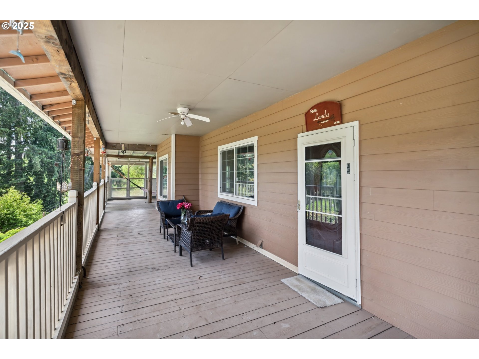1407 SLIDE CREEK RD
