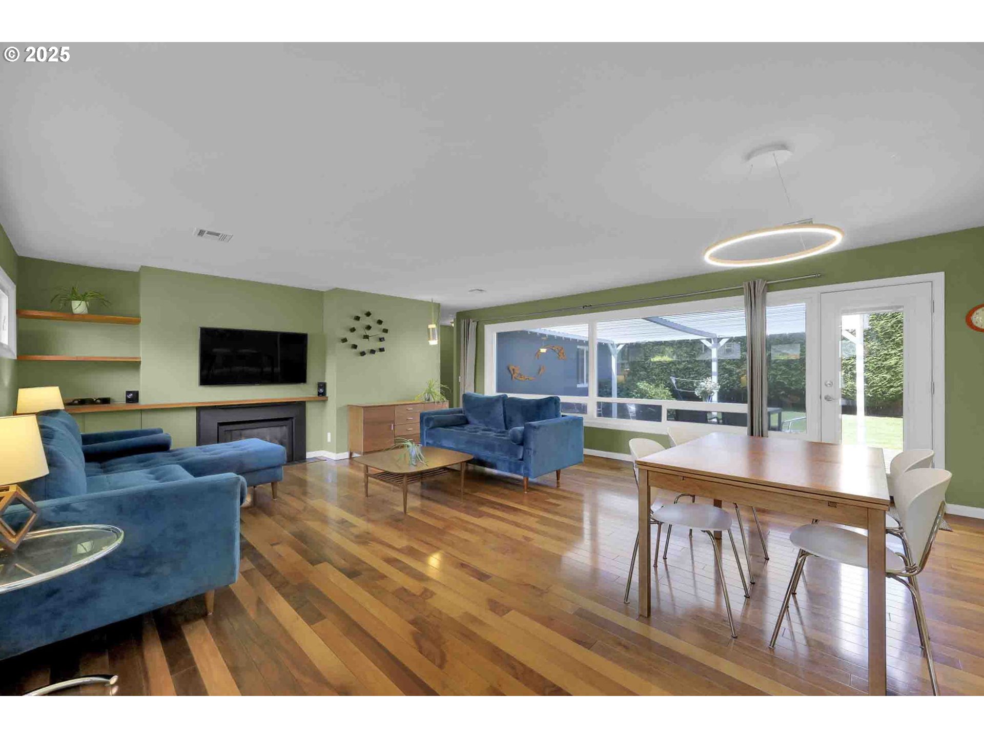 1296 EVERGREEN DR