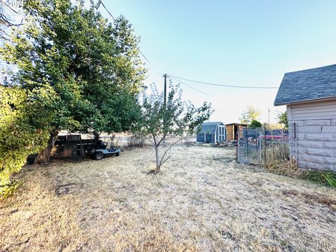 A home in La Grande