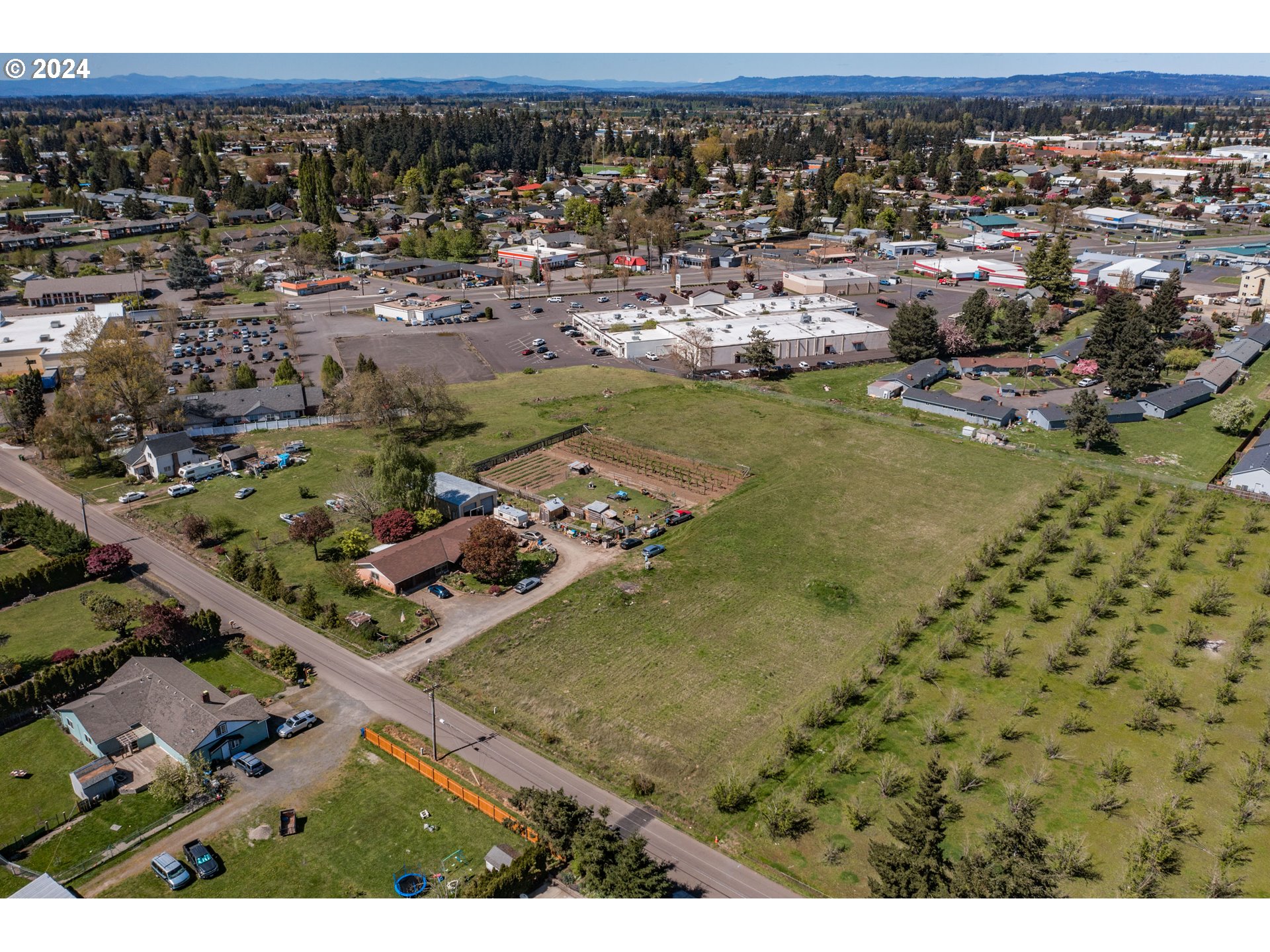 Woodburn, Oregon 97071, United States, ,Commercial,Active,59734