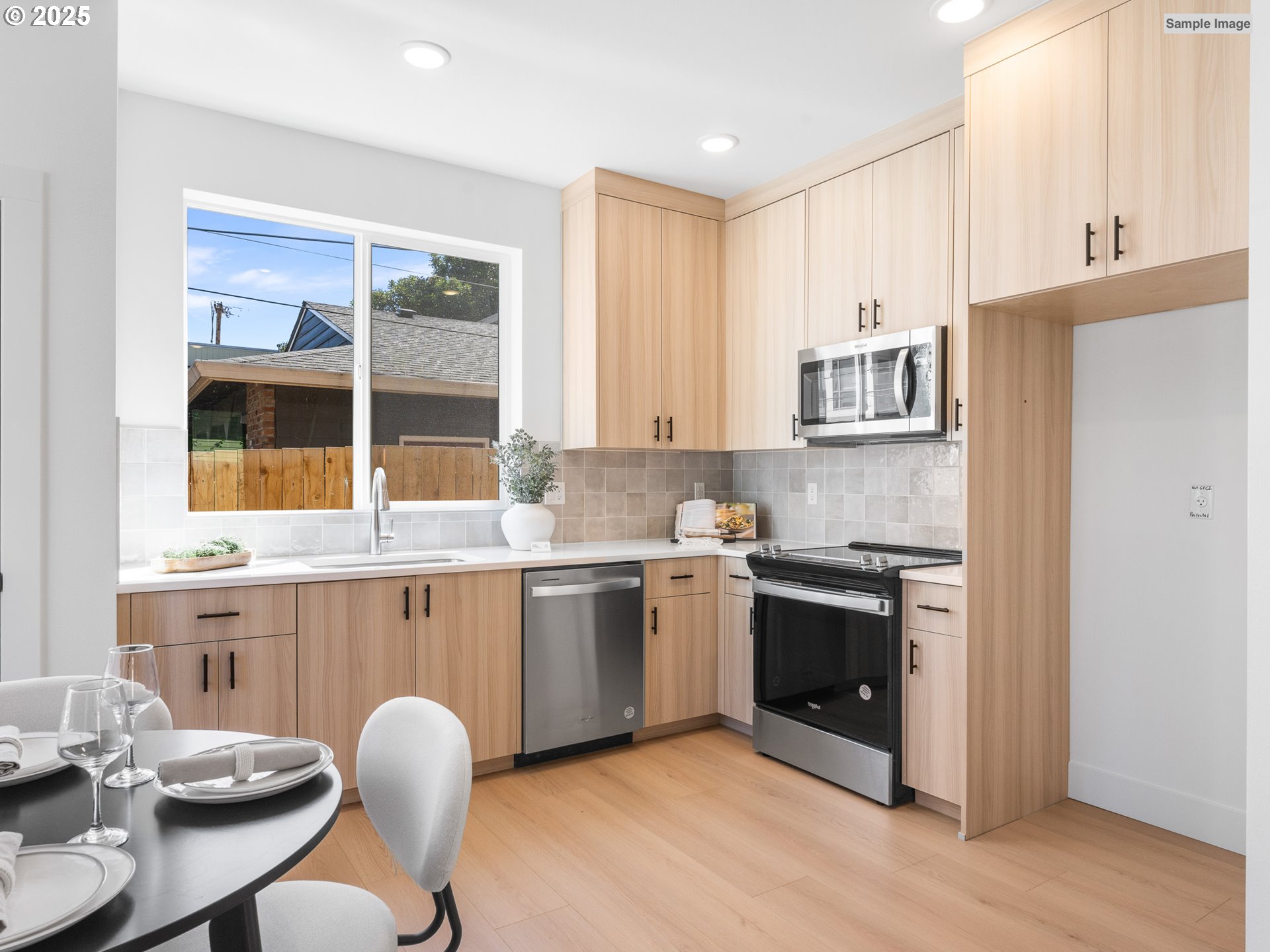 1662 SE Umatilla ST 4