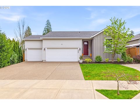 1566 N SPRUCE ST Canby OR 97013