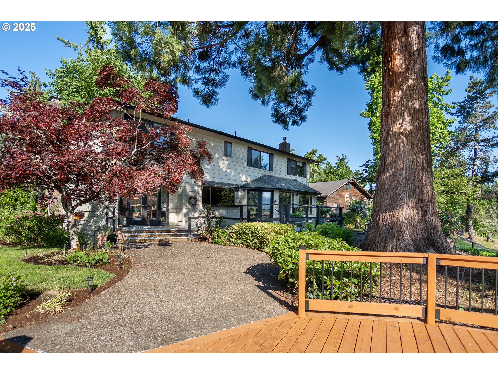 8758 THURSTON RD