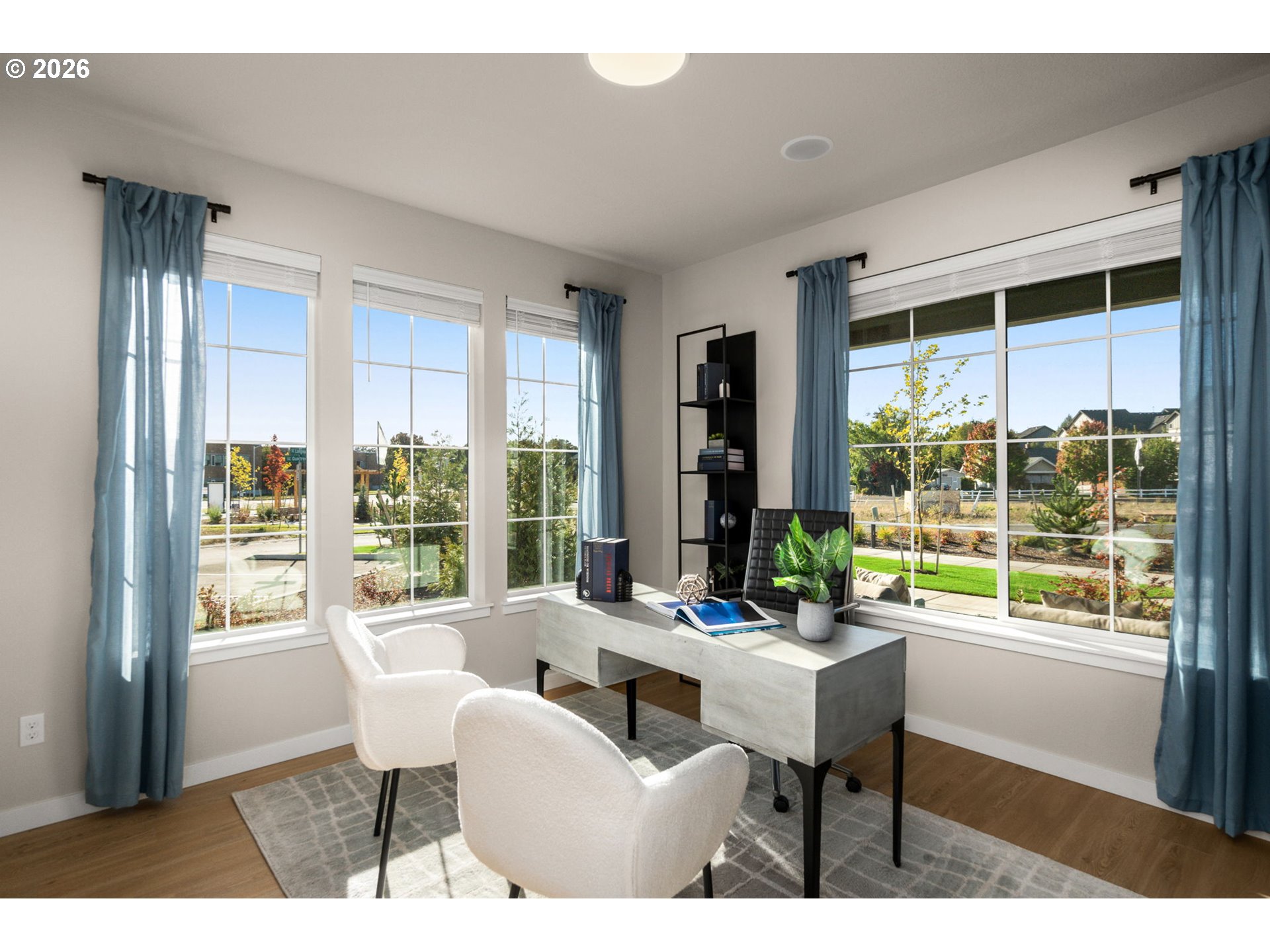 5123 SE THORNAPPLE ST