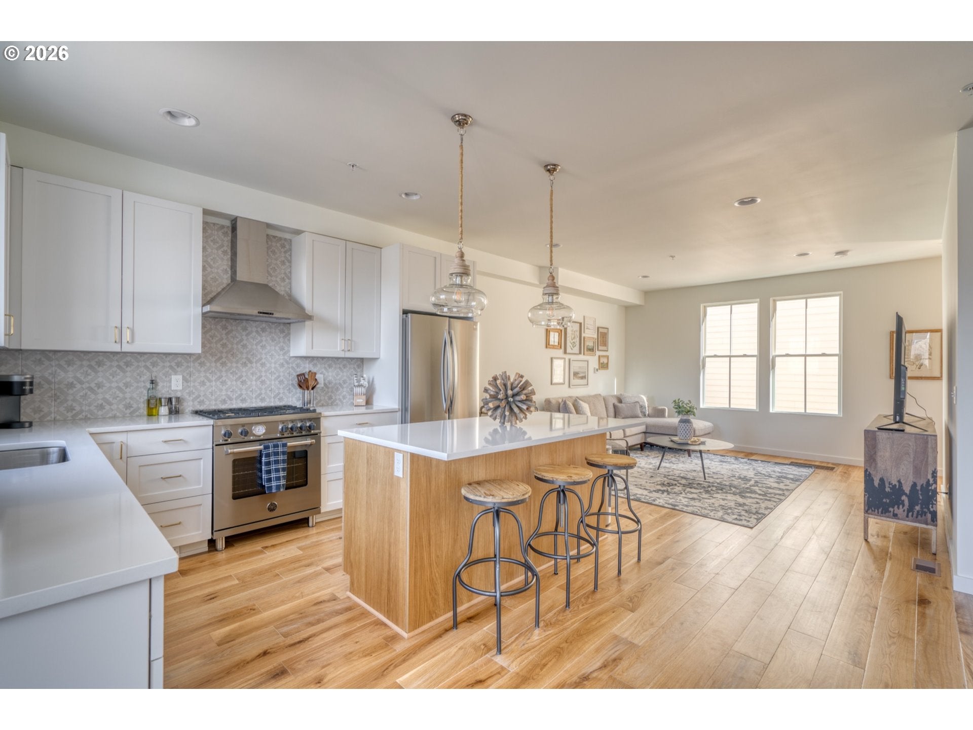 516 NE 56TH AVE