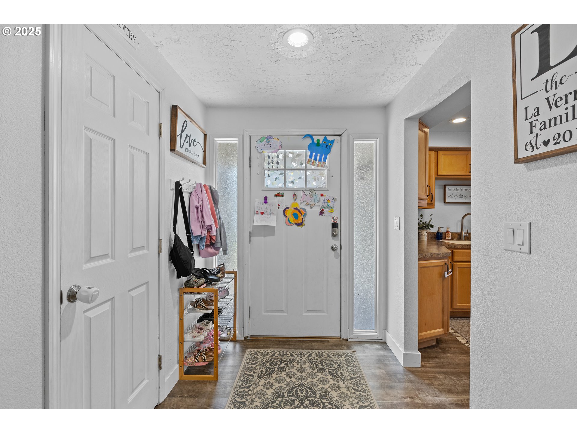 2138 SE LOIS DR