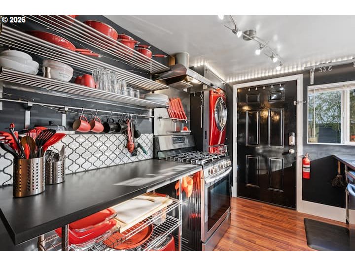 610 W FOURTH PLAIN BLVD