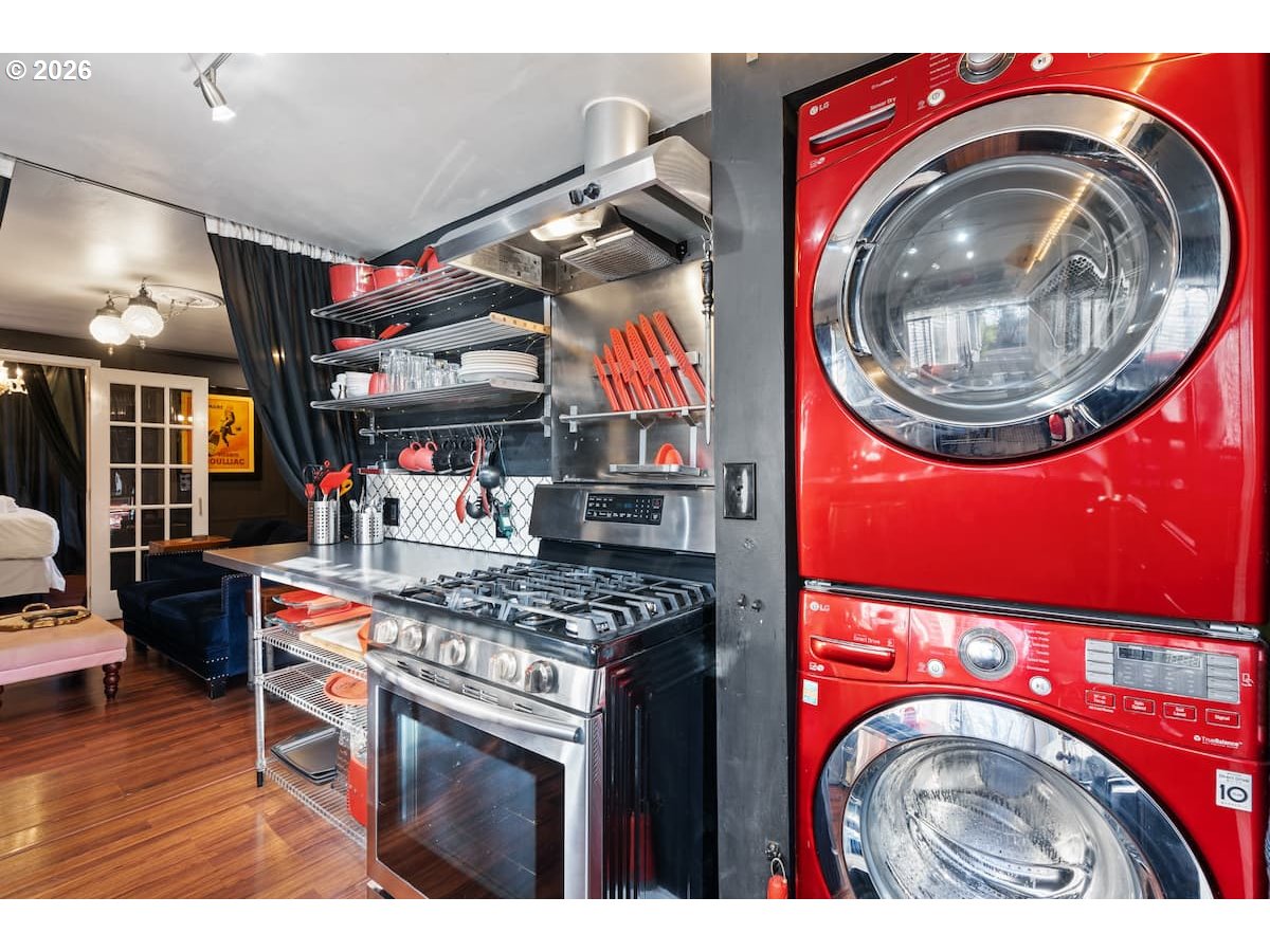 610 W FOURTH PLAIN BLVD