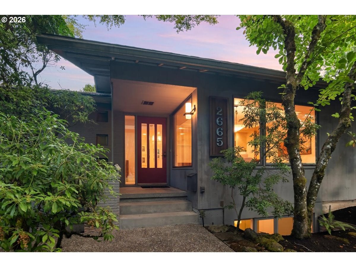2665 SW SHERWOOD DR — 4 bed 3 bath Single Family Residence