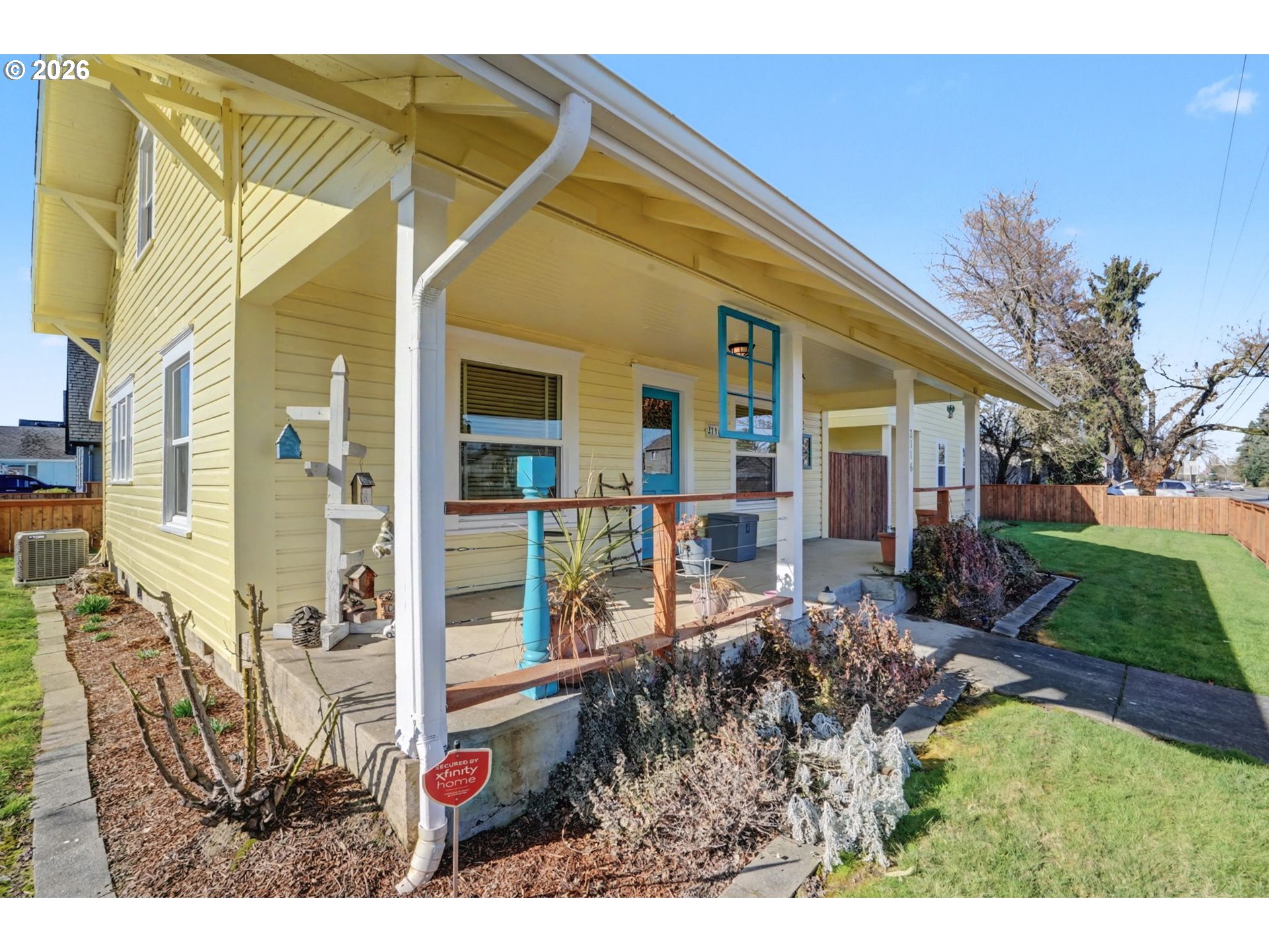 2116 WAVERLY DR