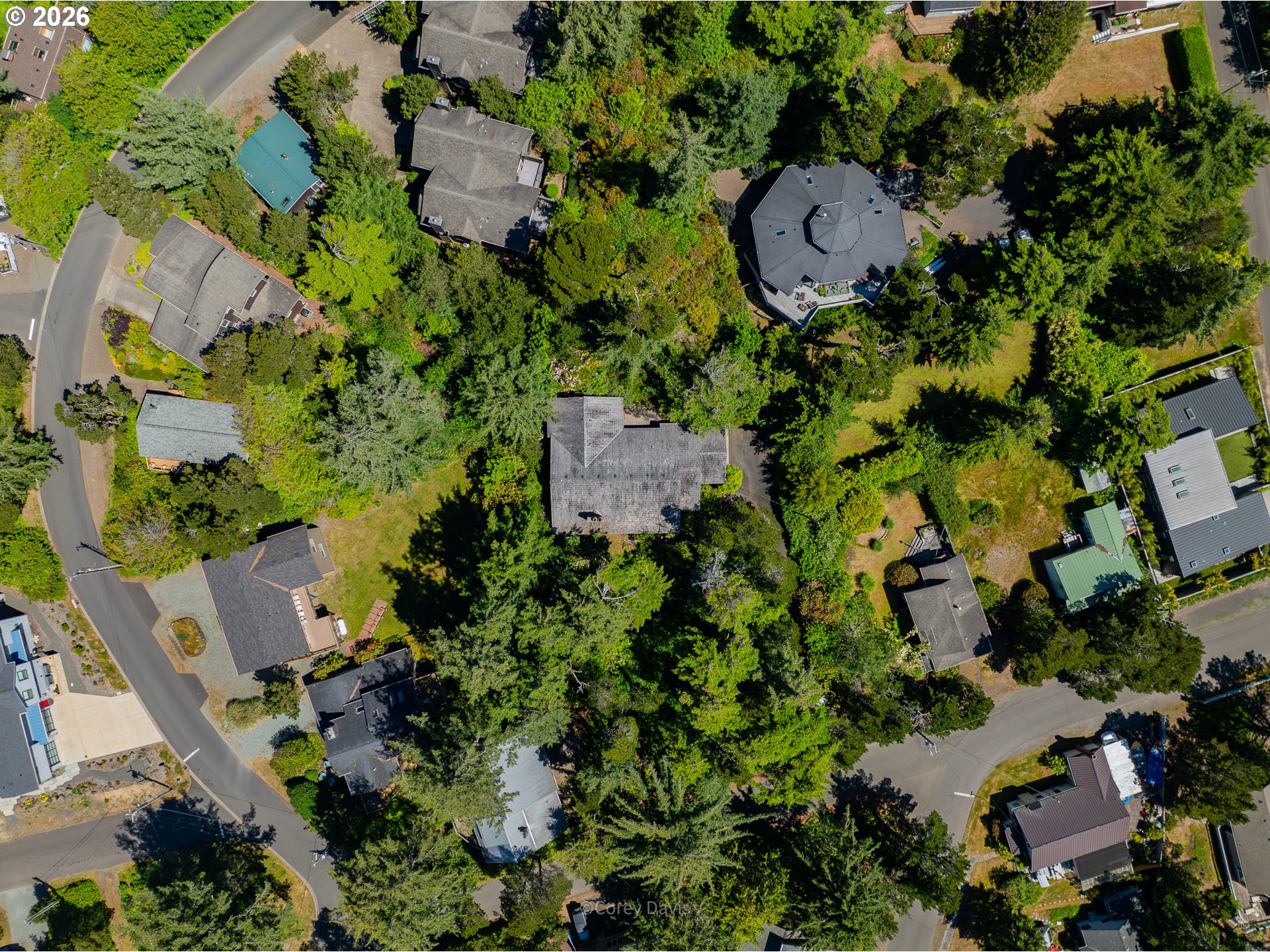 141 MANZANITA AVE