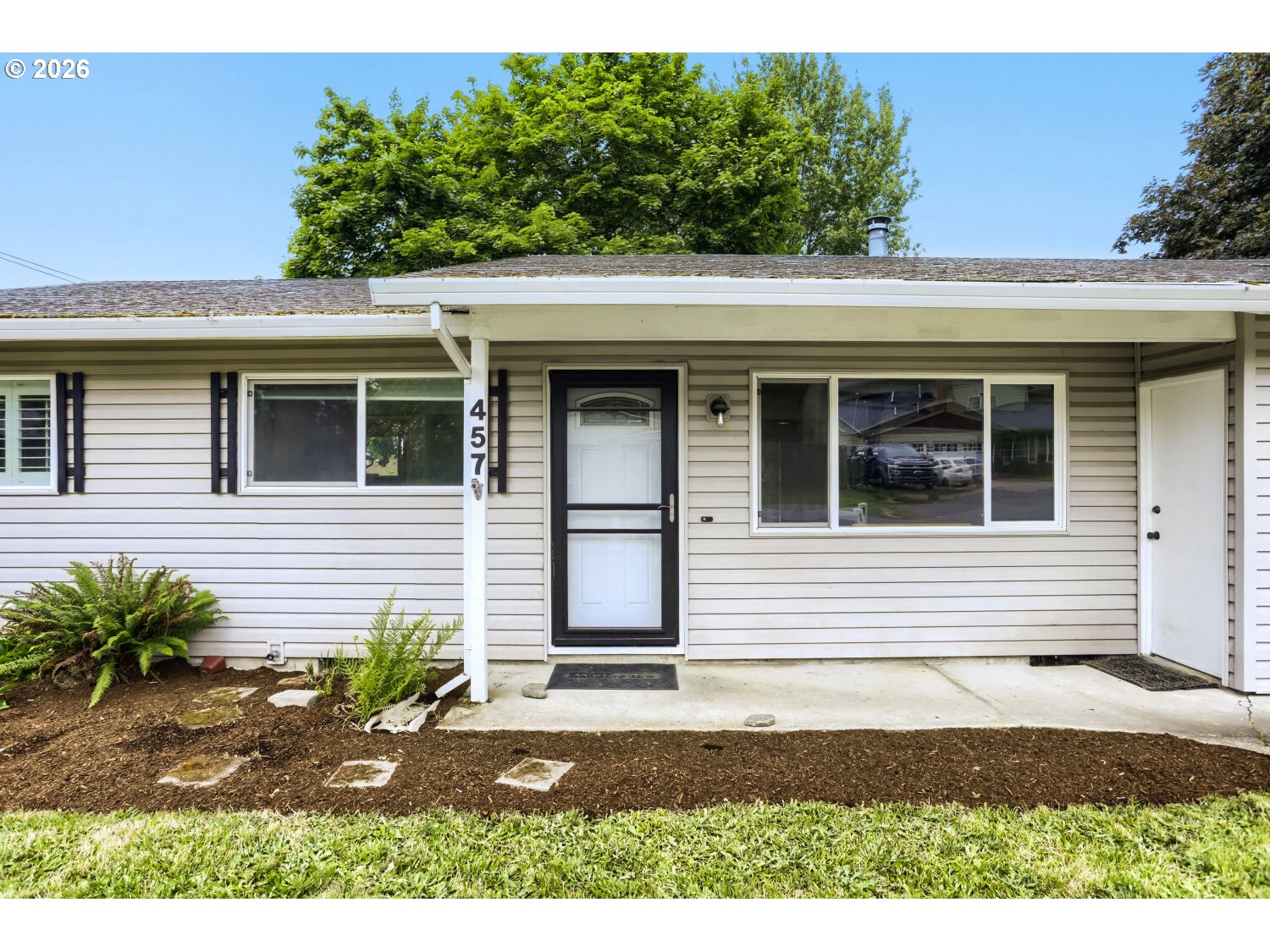 457 NW YONIA CT