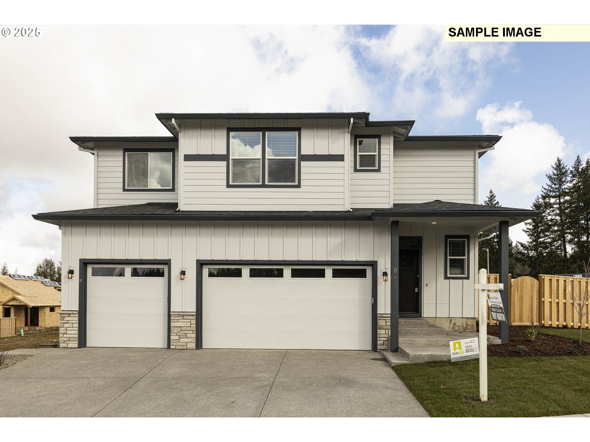 2217 E Juniper CIR