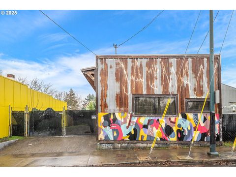 6530 NE M L KING BLVD Portland OR 97211