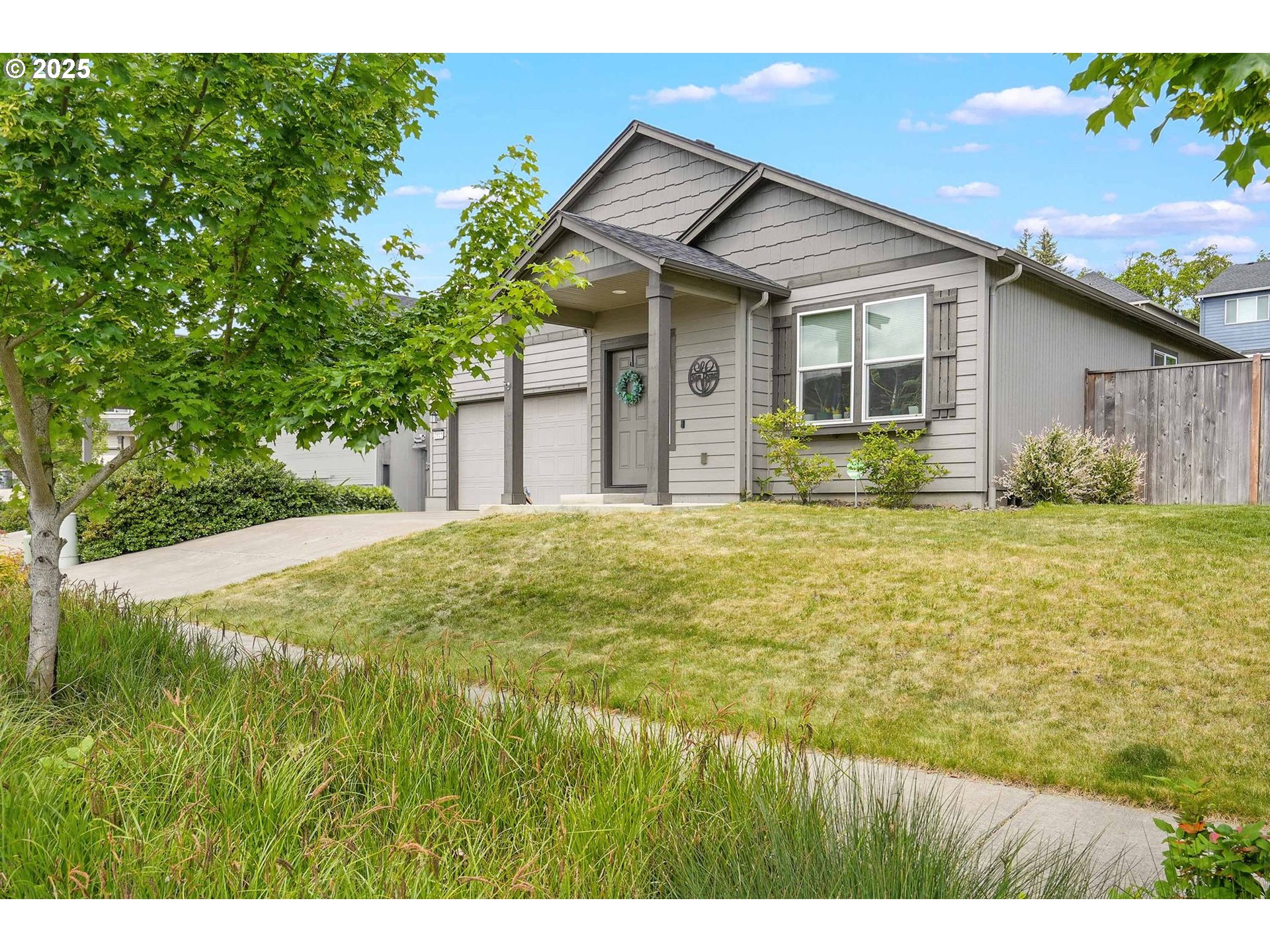 2815 LUCIA CT NW